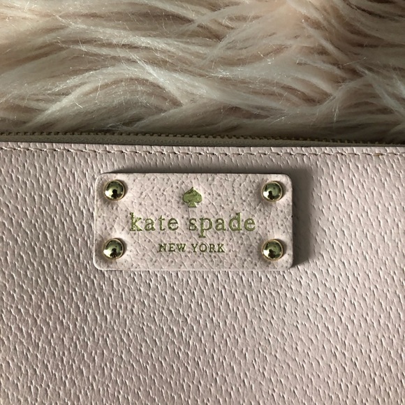 ♠️Kate Spade ♠️ Cameron Street Lacey Wallet - Picture 2 of 3